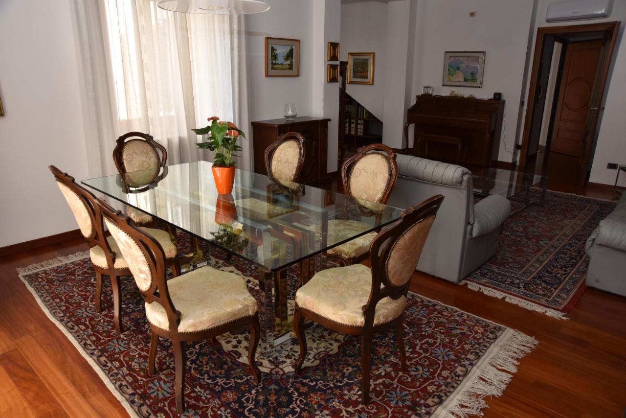 B&B Le Due Isole Nuoro  Bagian luar foto