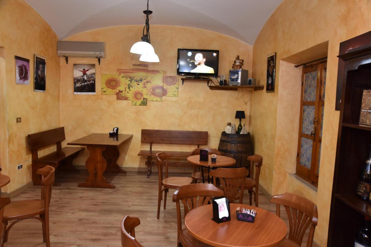 B&B Le Due Isole Nuoro  Bagian luar foto