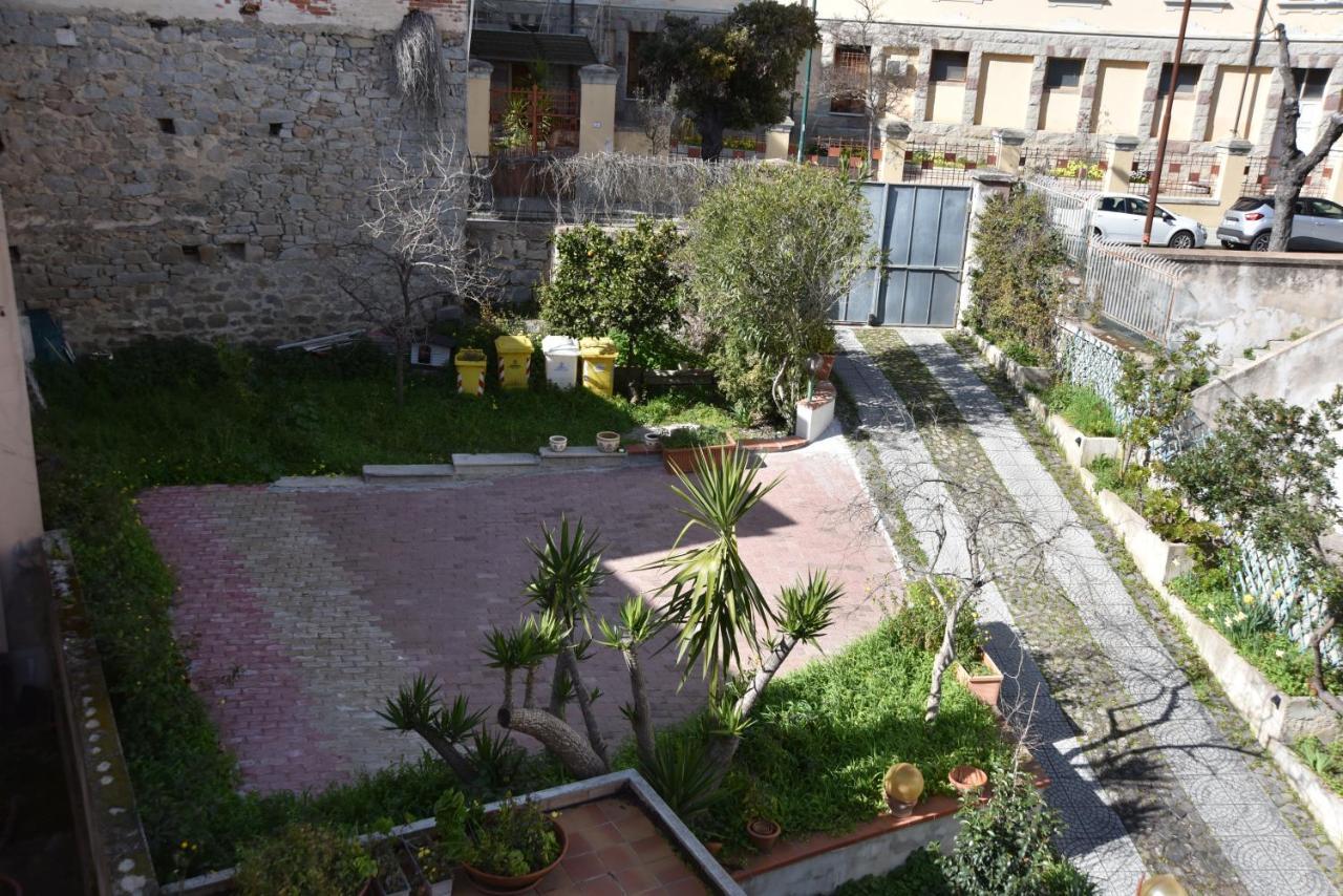 B&B Le Due Isole Nuoro  Bagian luar foto